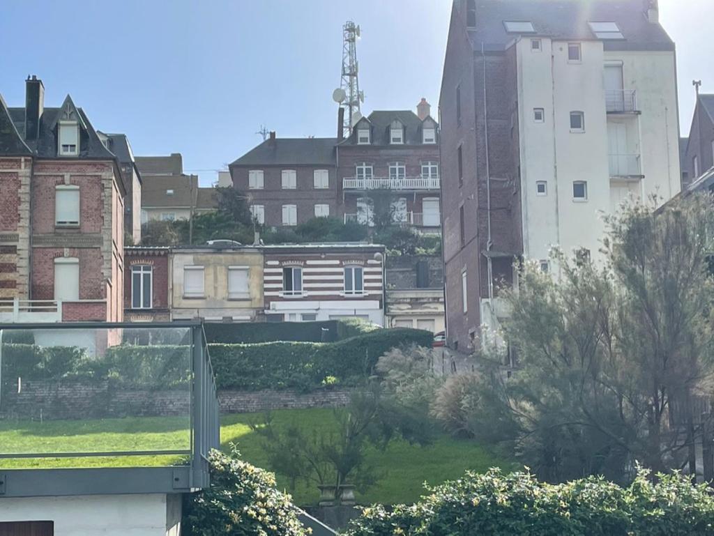 La Belle Etoile Lägenhet Ault Exteriör bild